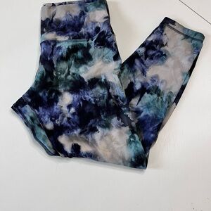 Lululemon Athletica Blue and Green Capris